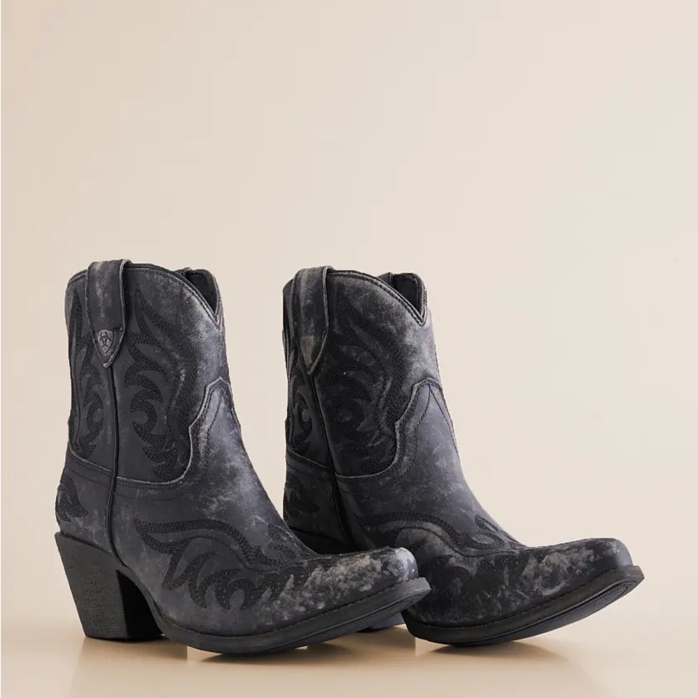Ariat Black Distressed Leather Western Ankle Boots